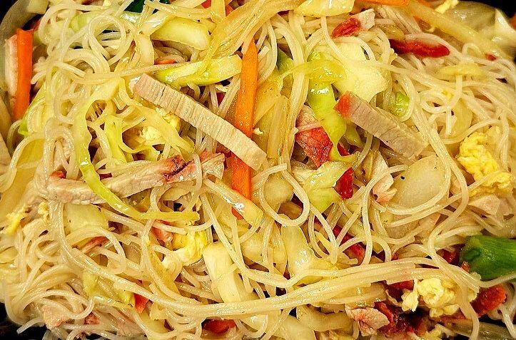 P12. Pork Mein Fun(party Special)